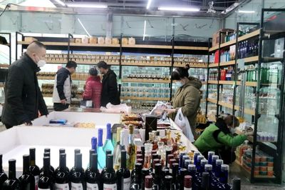 強信心 起好步 開新局|巴克圖中哈邊民互市絲路文化商品城恢復(fù)營業(yè) 商品貿(mào)易迎春來